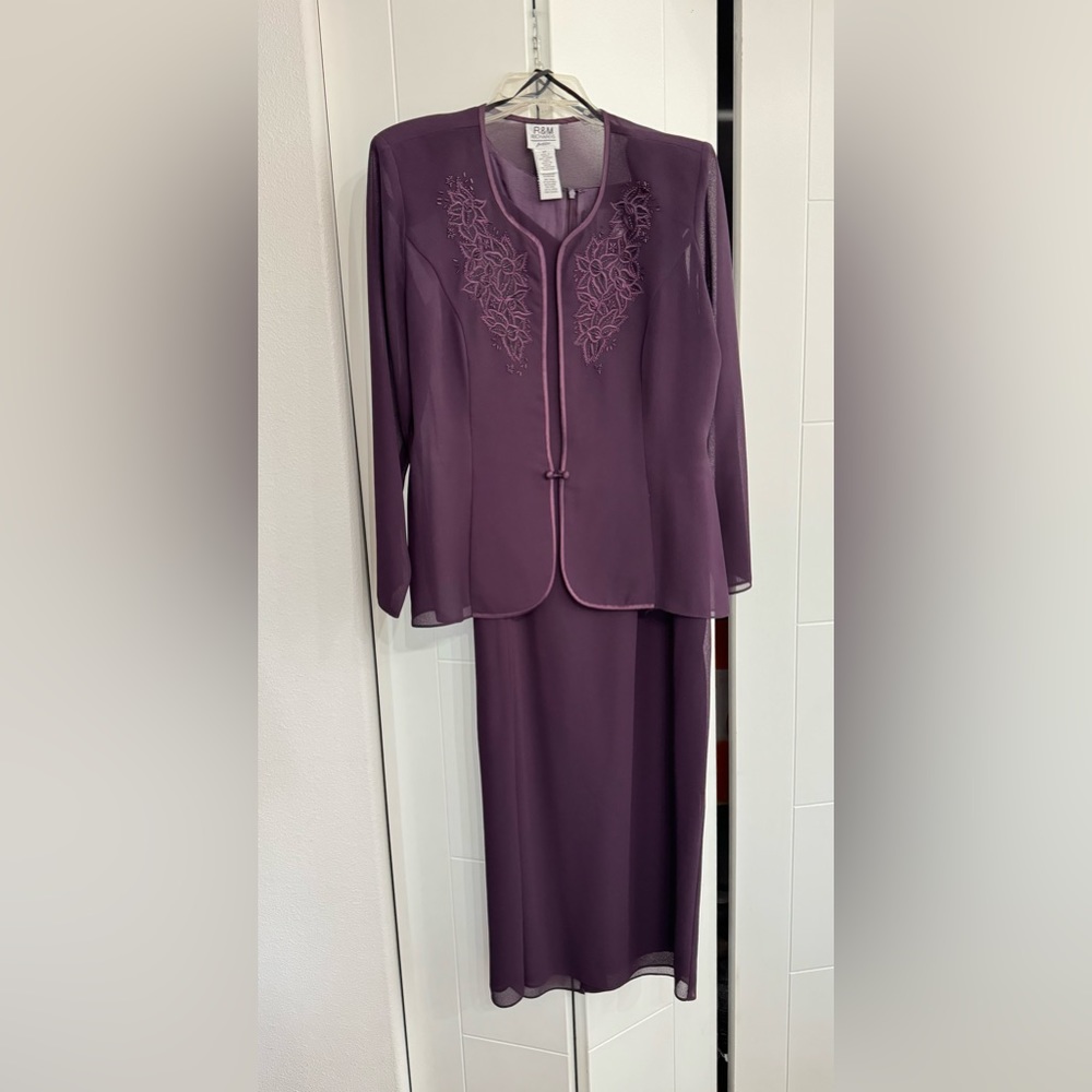 two-piece purple dress size 16P